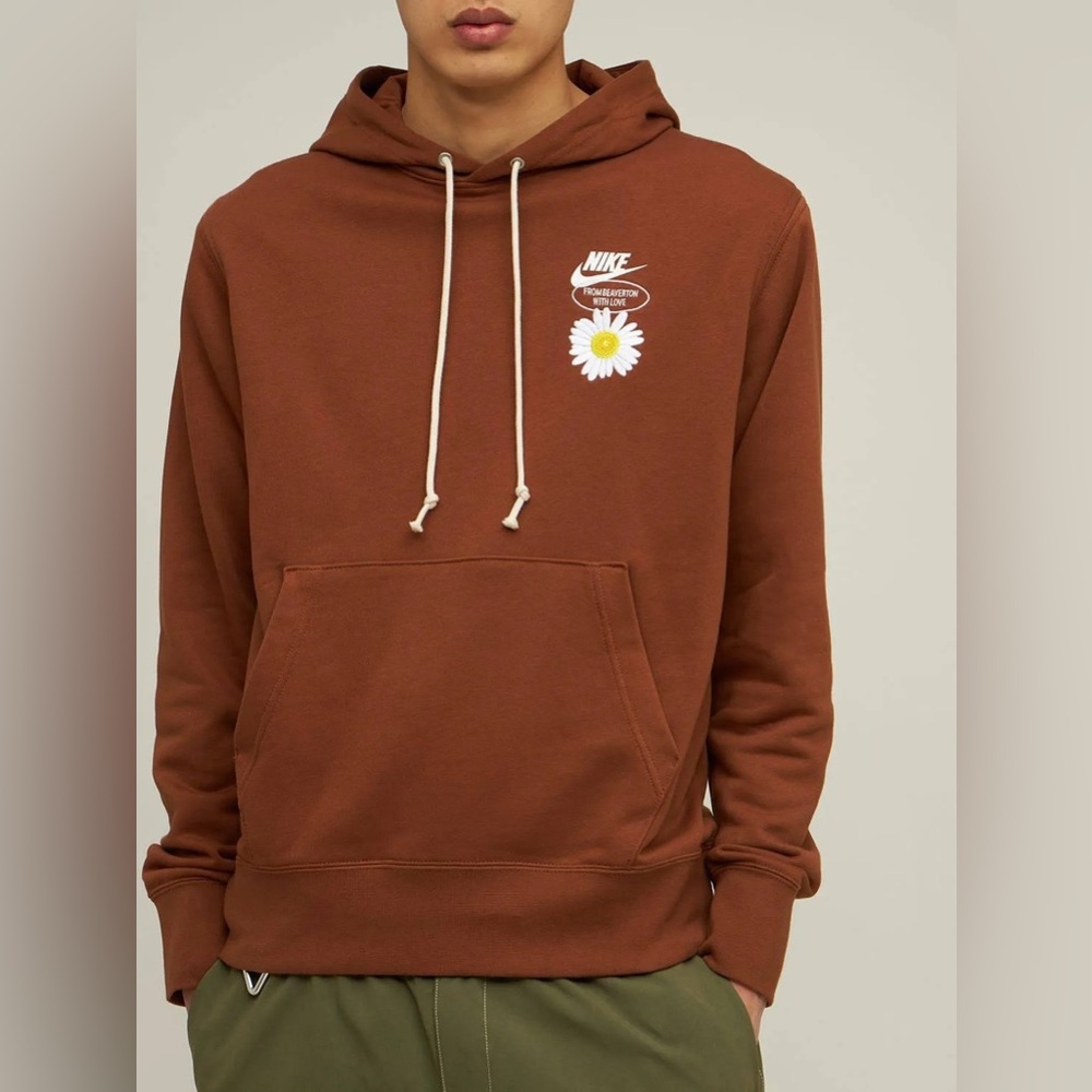 Nike Men's Pullover Hoodie have a Nike day size XL